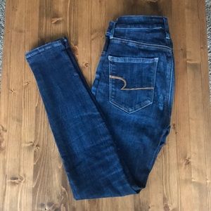 American Eagle destroyed super high-rise jegging